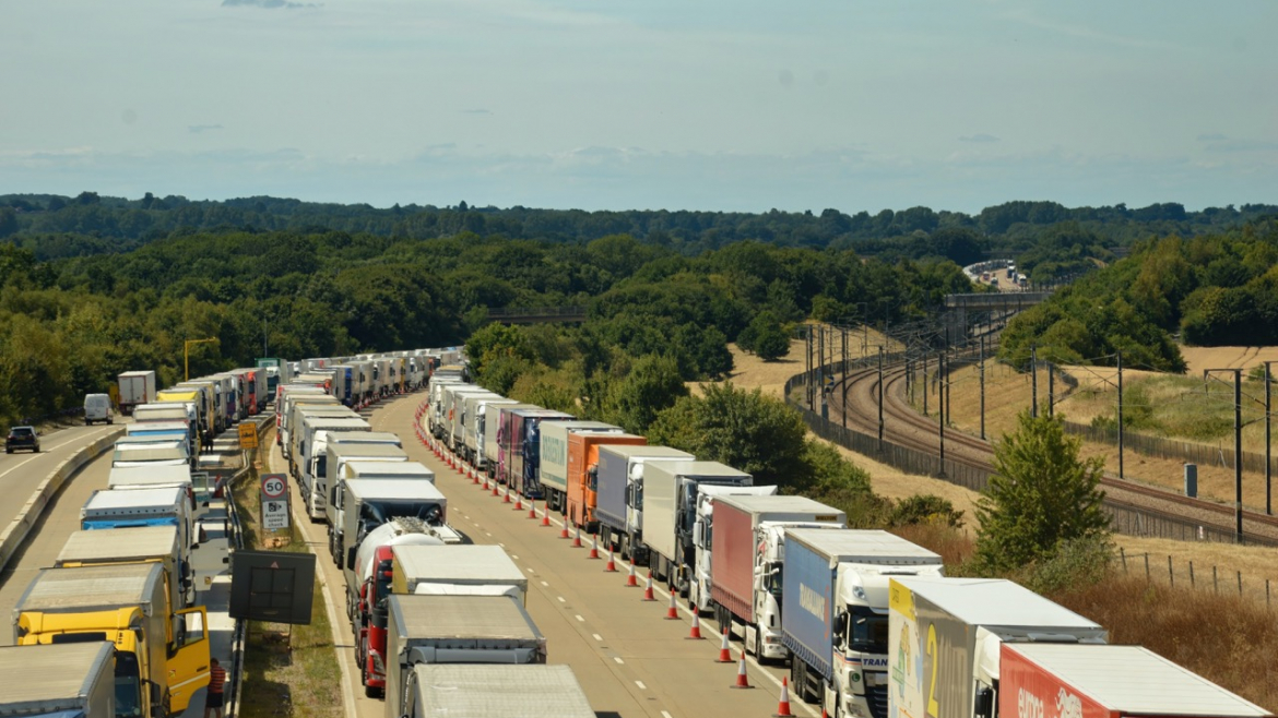 5 Ventajas de equipar flotillas de logística con cámaras de seguridad inteligentes